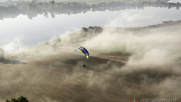 Paralotnia w okolicach Warszawy